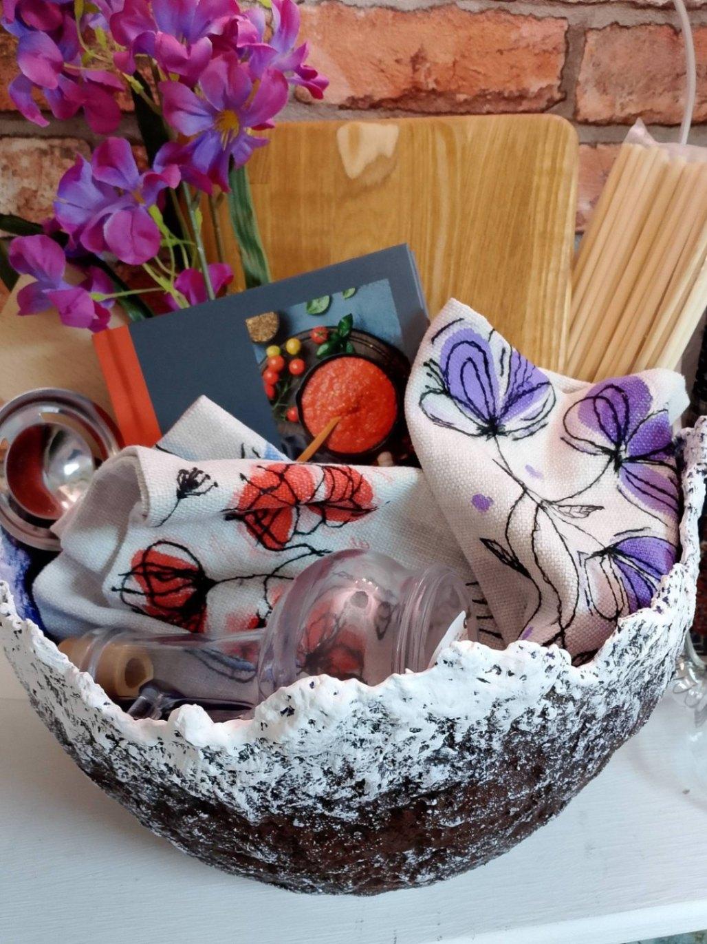 авторская подарочная корзина - photo 2