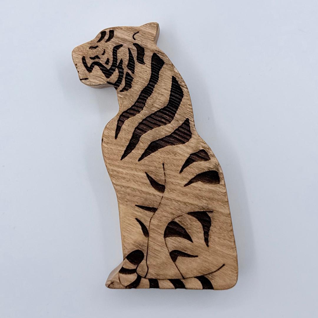 Фигура "Тигр" (ясень) - photo 1